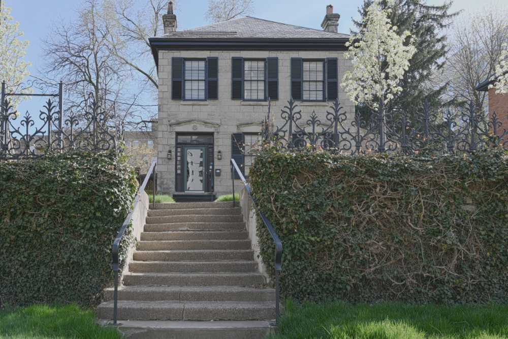 Hamilton Clinic Exterior